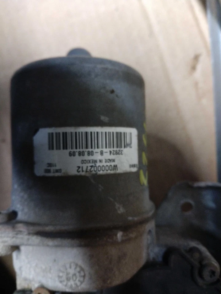 Motor de limpiaparabrisas usado para camioneta Chevrolet Silverado 1500 2009 grado A Foto 1 de 4