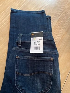 Lee Jeans Women's 6M Straight Leg Mid Rise Relaxed Fit Dark Wash New w/tags - Picture 1 of 4