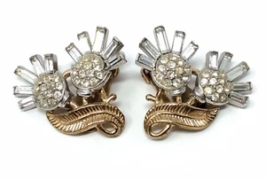Vintage Crown Trifari Gold Tone Rhinestone Flower Leaf Clip On Earrings - Picture 1 of 5
