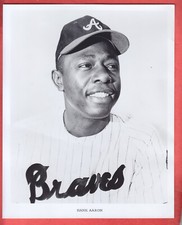 1968  ATLANTA BRAVES   TEAM ISSUE  8 X 10   GLOSSY  TYPE 1   HANK AARON