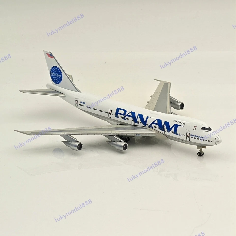 1:400 scale RM Pan Am Boeing 747-100 N4704U Diecast Aircraft Model - Image 1 of 4