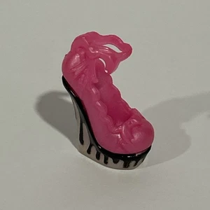 MONSTER HIGH SWEET 1600 DRACULAURA ricambio rosa/nero/bianco-SOLO SCARPA DESTRA - Foto 1 di 6