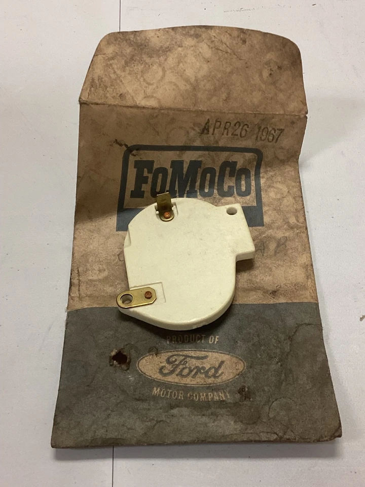 Cubierta del engranaje del motor limpiaparabrisas Ford Fairlane 1966-71 C6OZ-17A511-A 69 70 NUEVO DE STOCK Foto 1 de 3