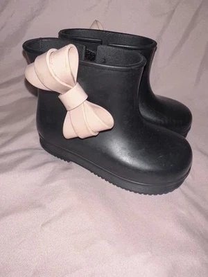 Mini Melissa Niñas Negro con Arcos Rosa Botas de Lluvia Niño Pequeño Talla 7/8 Foto 1 de 4