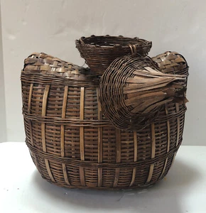 Vintage Wicker Woven Basket Vase Cone Lid Mid Century MCM Style 11”H x 13”W - Picture 1 of 10