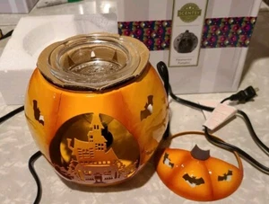 Scentsy Paranormal Pumpkin Warmer ~ NEW OPEN BOX * 🎃 * Halloween - Picture 1 of 4