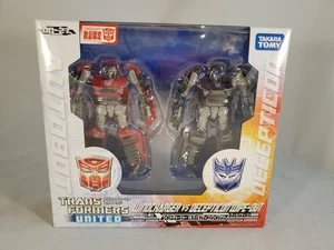 TakaraTomy Transformers United 2-Pack Windcharger vs Wipe-Out UN-27 New In USA - Picture 1 of 6