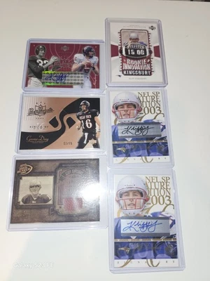 Lote de 6 tarjetas Kliff Kingsbury Auto (AU) y recuerdos (MEM) - ¡Juego usado pelota! Foto 1 de 4