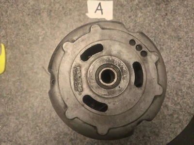 Polaris Galaxy 440 Snowmobile Primary Engine Drive Clutch 1980 Foto 1 de 3