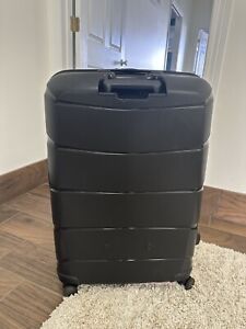 $480 Samsonite Outline- Pro 28" Hard-side Large Check In Spinner Luggage black