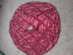 Kingsbury Home Christmas Tree Skirt Red Ruffles Xmas Holiday A4 - Picture 1 of 4