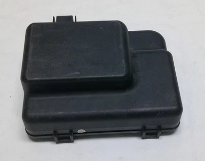 2005 - 2010 Scion TC Engine Compartment Fuse Relay Box Cover Lid 82662-21050 R2 - Image 1 of 2