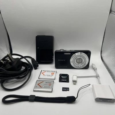 Sony Cybershot DSC-W710 16.1MP + 2 Batteries,Charger,SD Card+SD Phone Reader#430 - Image 1 of 4