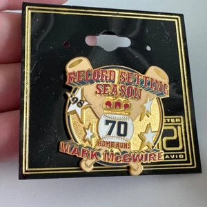 Vintage 1998 Mark McGwire 70 Home Runs Record Setting Season Enamel Lapel Pin - Picture 1 of 3
