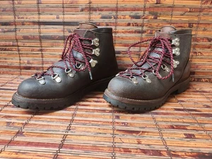 Vintage Vasque USA Hiking Mountaineering Goodyear Welt Boots Size 7.5 N - Picture 1 of 23