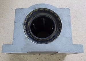 Thomson SPB 32 Linearführung Rundwelle Stehlager - Bild 1 von 4