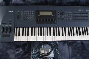 Yamaha EX7 61-key Synthesizer (cable, manual, floppies) - Picture 1 of 2
