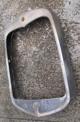 BONITO 1931 31 Ford Modelo A Radiador Rejilla Carcasa MUY Recta Pequeña Grieta Foto 1 de 4