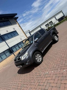2011 11 TOYOTA HILUX 3.0 INVINCIBLE D-4D MANUAL - 114K - NO MOT- NEEDS WELDING - Picture 1 of 20