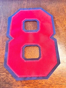 Carl Yastrzemski #8 Trikot Patch 9 Inch - Bild 1 von 2