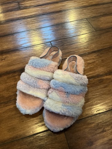 UGG Fluff Yeah Slide Cali Collage Pride Stripes ciabatte sandali donna US 11