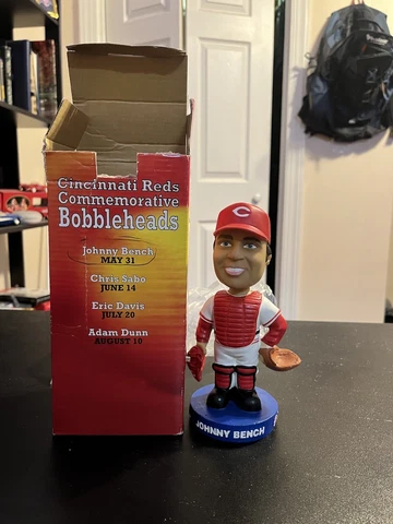 Cincinnati Reds Johnny Bench 2002 Commemorative Bobblehead BD&A Cover