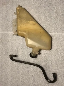 Suzuki GSX-R600 K4 K5 Ausgleichsbehälter Kühler Tank Kühlwasser Behälter - Picture 1 of 2