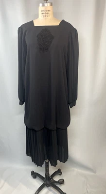 Vintage Dress SIZE 20 1/2 2X PLUS WOMEN'S black drop waist flapper 20s 80s 90s - Image 1 of 4