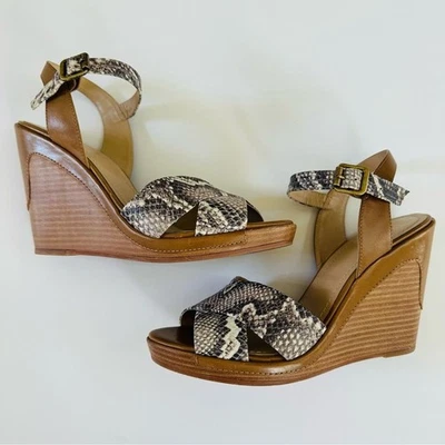 Sandalias de cuña Johnston & Murphy para mujer talla 9 de cuero de serpiente con correa en el tobillo tacones Foto 1 de 4