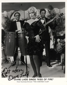 Diane Ladd I/P signed s/w 8"x10" Foto "The Cemetery Club" - Bild 1 von 2