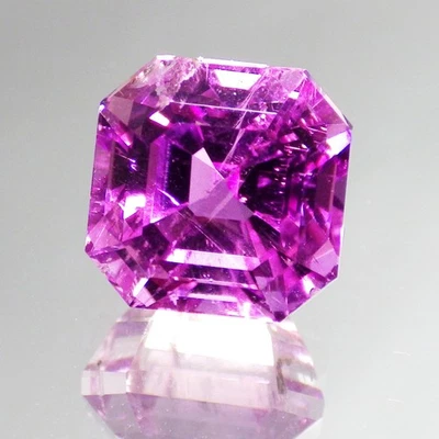 9.53 Cts AMUSING CUSHION (11 x 11 mm) 100% NATURAL AFGHANISTAN PINK KUNZITE GEMS - Image 1 of 4