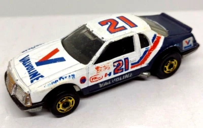 Hot Wheels Thunderbird Stocker Valvoline #21 gold wheels 1983 1:64 FREE SHIPPING - Image 1 of 4