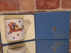 Schmid 1979 Annual Cup Cherub's Gift by Sister Berta Hummel w/Box - Picture 1 of 10