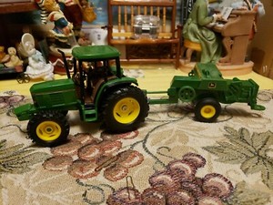 tractor metalico juguete