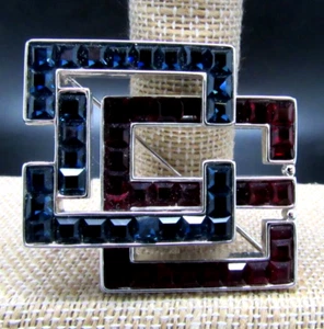 KENNETH J LANE KJL DUCHESS OF WINDSOR CRYSTAL Pin Brooch Book PIECE - Picture 1 of 9