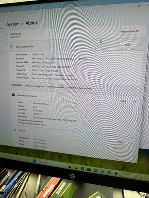 Gateway GWNR5L1746 17.3" AMD Ryzen 5 5500U 24GB RAM 256GB SSD Windows 11 4 Parts - Image 1 of 4