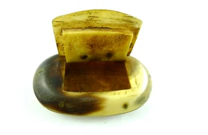 ANTICA SCATOLA SCATOLINA CORNO OSSO PORTA TABACCO SNUFF BOX XIX SEC TABACCHIERA - Foto 1 di 4