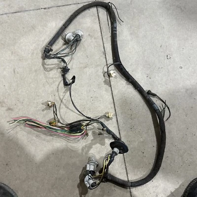 Oldsmobile Cutlass Supreme 1978 79 1980 arnés de cableado de luz trasera enchufe OEM Foto 1 de 4