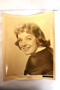 Vintage Lili Gentle Photo 20Th Siècle Fox Lecteur Imprime En USA Collect - Photo 1/3