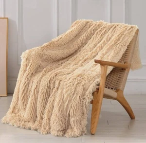 Decorative Extra Soft Faux Fur Blanket Twin Size 70"x78" - Picture 1 of 8