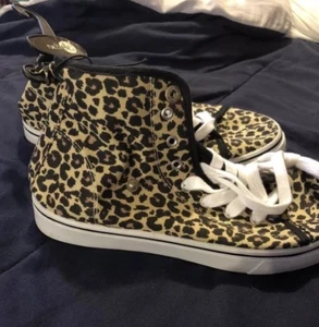 Neu ohne Etikett Leopard Damen Mädchen hohe Sneakers Schuhe 6 gedreht - Bild 1 von 3