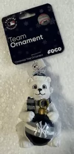 New York Yankees Christmas Tree Holiday Ornament - Polar Bear - Resin - Picture 1 of 1