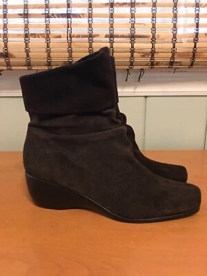 Andrew Geller Brown Suede Leather Ankle Boots "Mary Kate" Zipper Wedge Heel 8.5M - Image 1 of 4