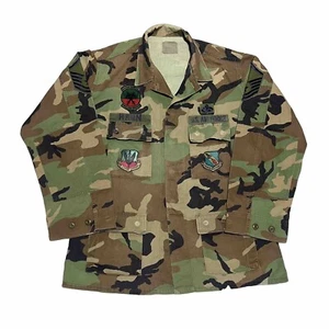 Army Jacke mit Patches US Air Force Combat Woodland Camouflage Camo L Reg LESEN - Bild 1 von 12