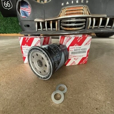 (2) TOYOTA OEM Engine-Oil Filter 90915YZZD1 w gasket - Image 1 of 4