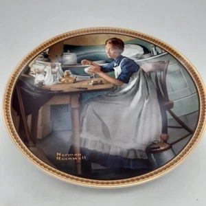 Vintage Norman Rockwell Knowles Plate Working in the Kitchen 1983 8.5" COA USA - Picture 1 of 7