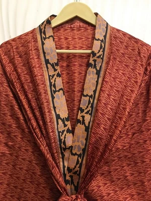 Vestido midi kimono de seda pura hasta la rodilla beige MKMO2193 Foto 1 de 4