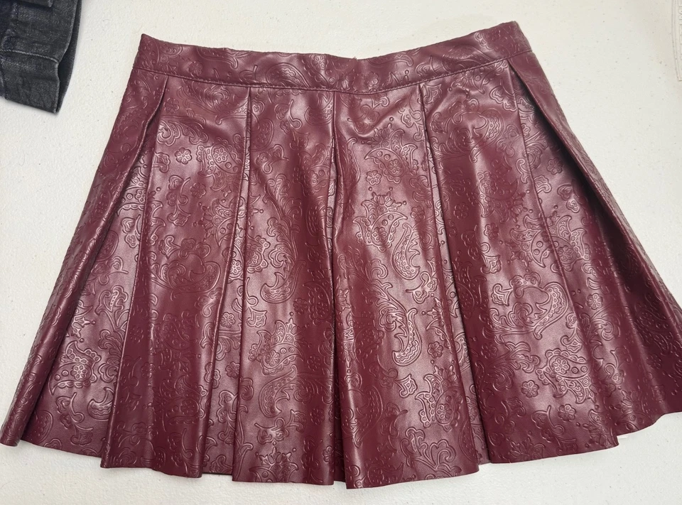 American Girl 压花皮裙 尺寸 7 Tenney 人造佩斯利内衬装扮 — 第 1/4 张图片