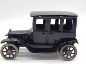 Bing Bros Ford Model-T SEDAN GERMAN Windup Toy Tin Lithograph WOMAN DRIVER (234) - Picture 1 of 12