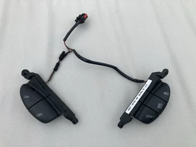 Botones de volante de control de crucero Ford Focus 2000-2007 2M5T-9E740-BB como nuevo de lote Foto 1 de 3